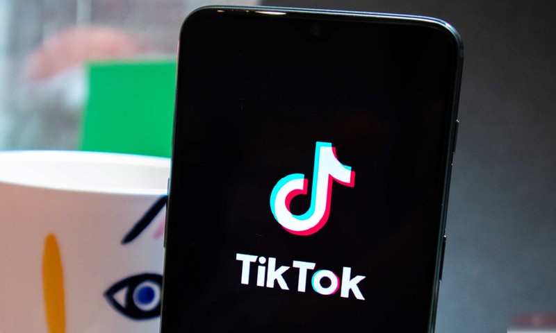 Chuan bi ra smartphone rieng, cha de TikTok 