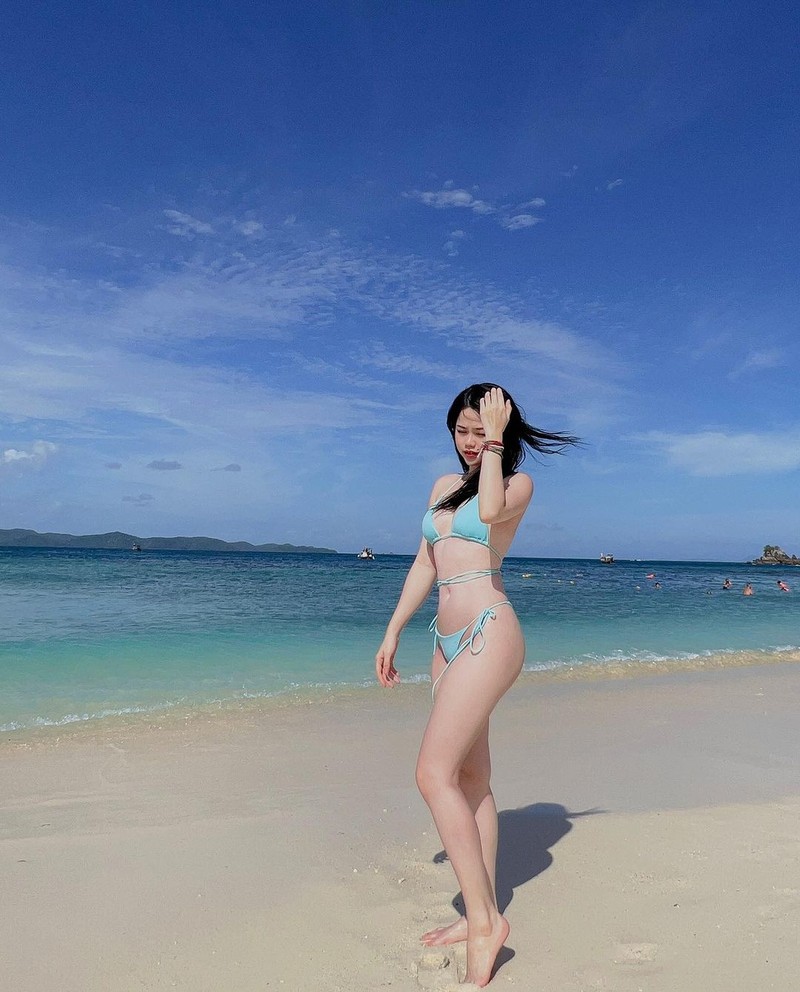 Du lich Thai Lan, ban gai cu Quang Hai dien bikini cuc nuot-Hinh-4