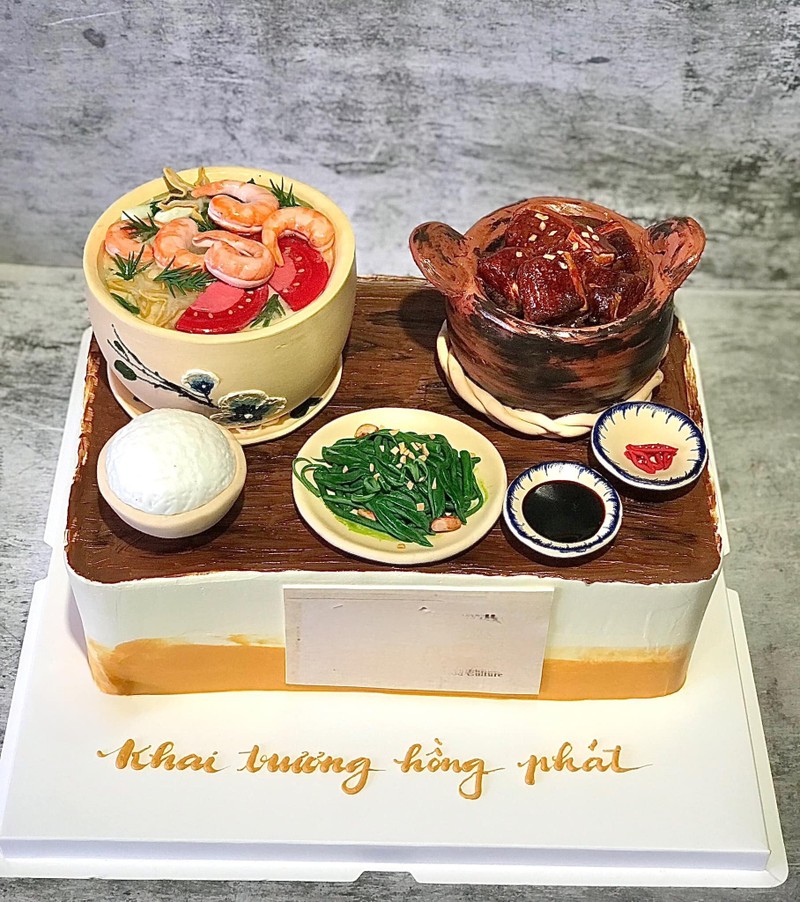 Chang trai bien bun bo, pizza, com tam thanh banh kem-Hinh-2