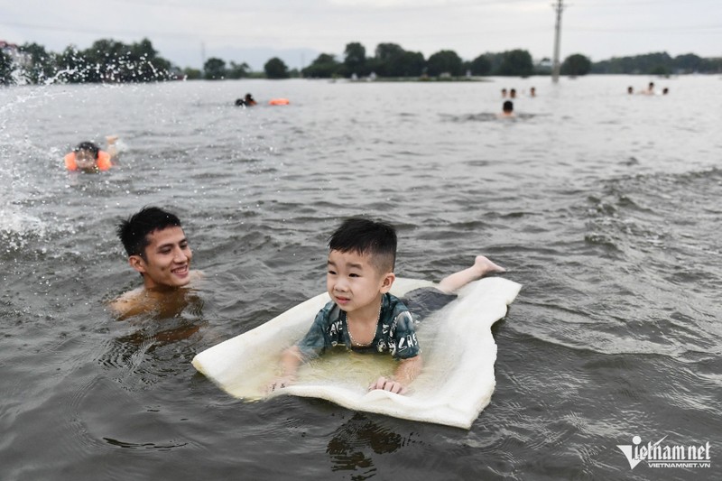 Duong lang thanh noi nhao lon, boi loi nhung ngay ngap lut-Hinh-6