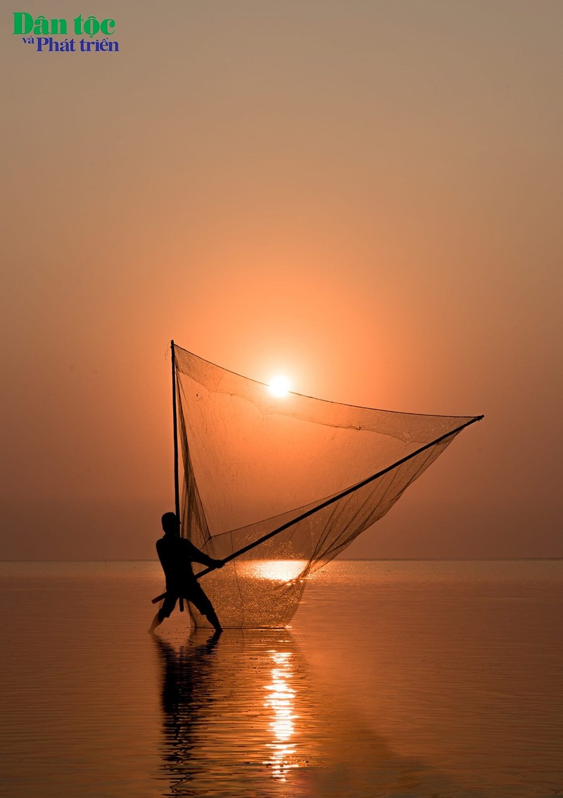 Ngam bien Quang Lang “ao dieu” trong anh binh minh-Hinh-6