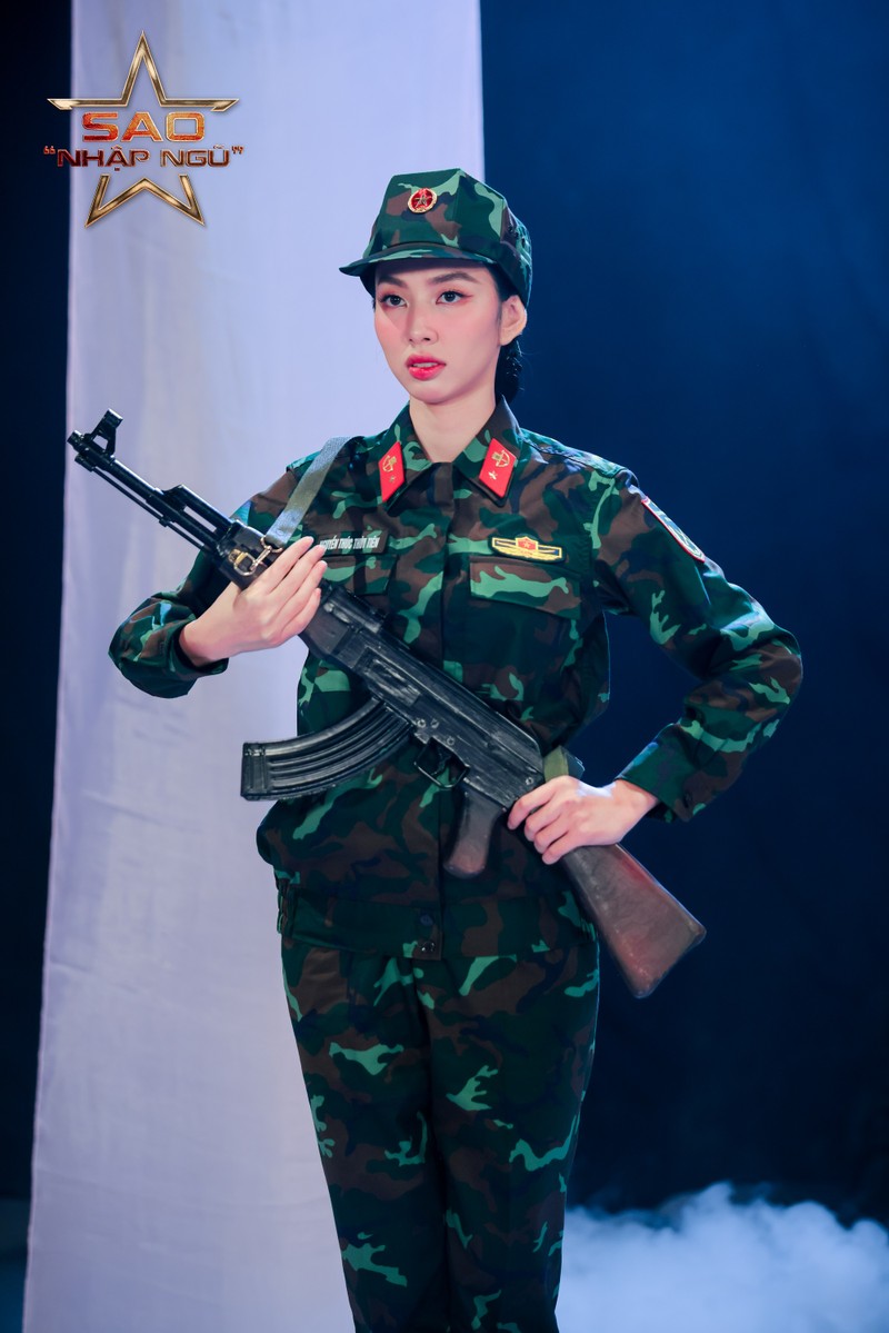 Anh hau truong Sao Nhap Ngu, Hoa hau Thuy Tien dep mien ban-Hinh-2