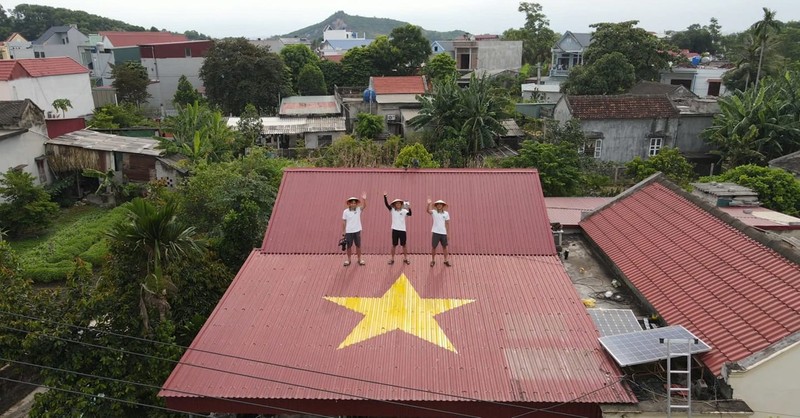 Khap 3 mien, cac mai nha ruc mau co To quoc chao Quoc Khanh-Hinh-6