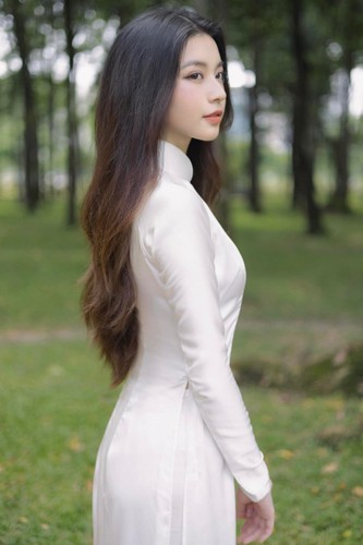 Hot girl Sai thanh dep chuan “nu than mang” tu “trung nuoc“