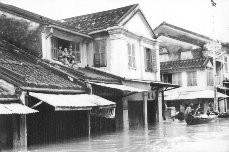 Loat anh tran lut lich su nam Giap Thin 1964 o Hoi An-Hinh-3