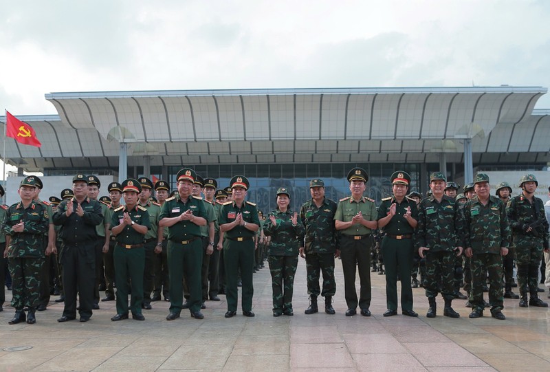 Ha Noi dien tap thuc binh ung pho cac tinh huong khan cap