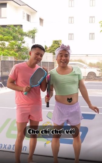 Quang Linh Vlogs nhap hoi pickleball, giao dien khien nguoi nhin “ren ngang“-Hinh-6