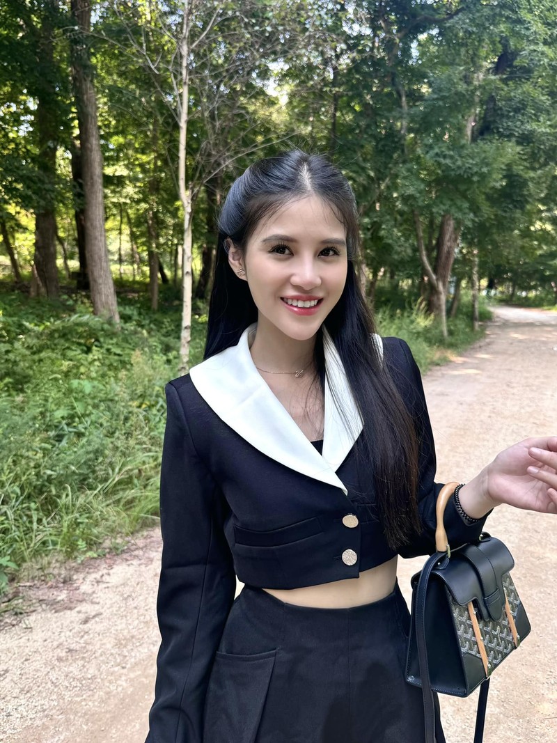 Tinh cu HIEUTHUHAI cham chi dang anh khoe nhan sac ngot ngao-Hinh-8