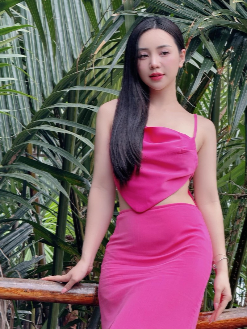 Hot girl kem xoi 1 thoi nhan sac van trong veo tua nu than-Hinh-9