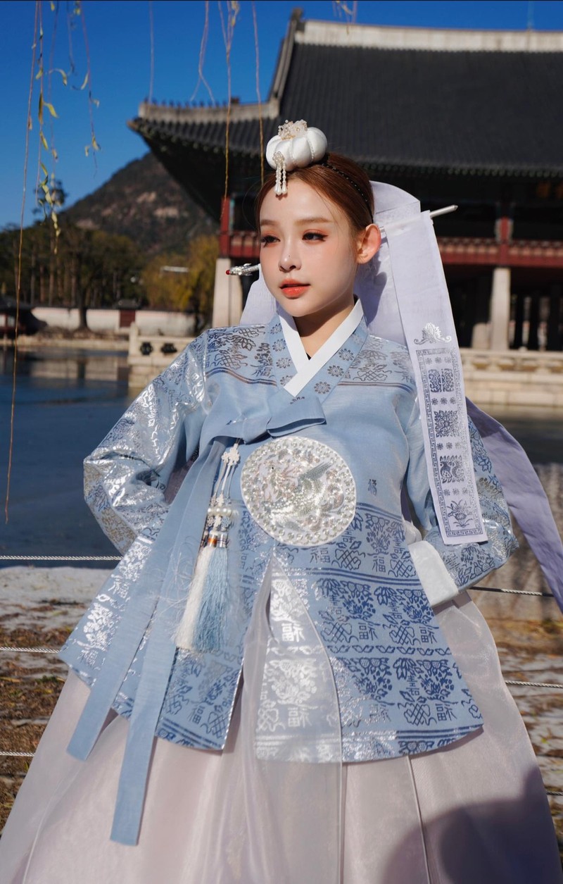 “Phu ba” Huyen Baby hoa than “tieu thu Han Quoc” khi dien hanbok-Hinh-5