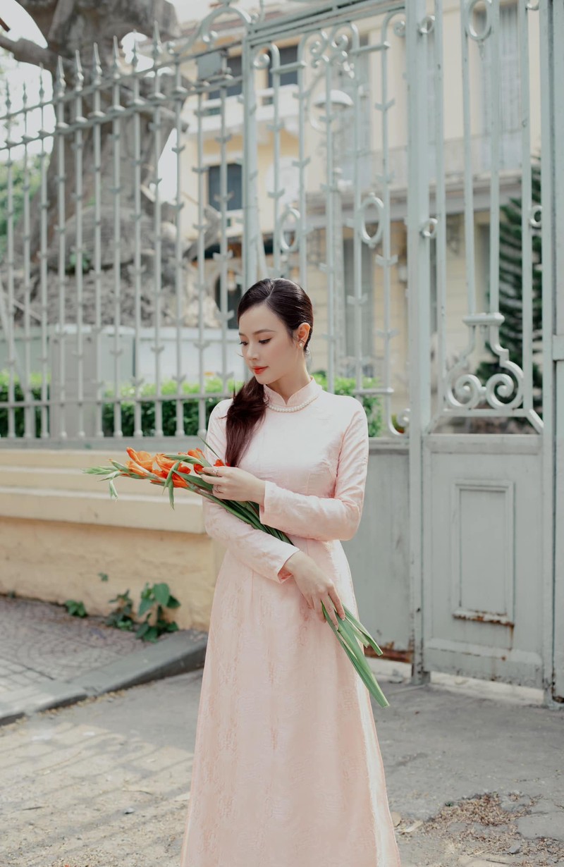 “Phu ba” tuoi ty dien ao dai du xuan ngot ngao-Hinh-5