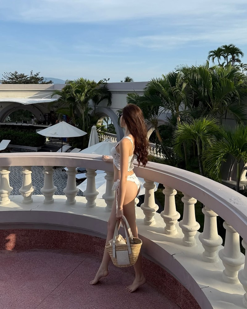 MC Thanh Thanh Huyen khoi dau nam moi voi loat anh bikini cuc pham-Hinh-2