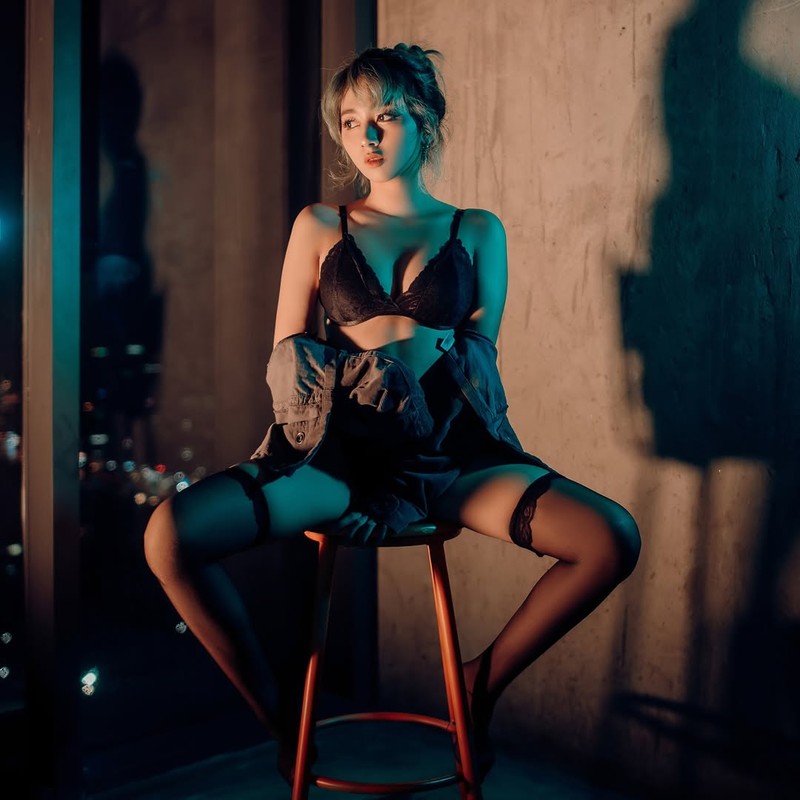 “Do mat” truoc loat anh bikini nong bong cua nu trong tai VCS-Hinh-3