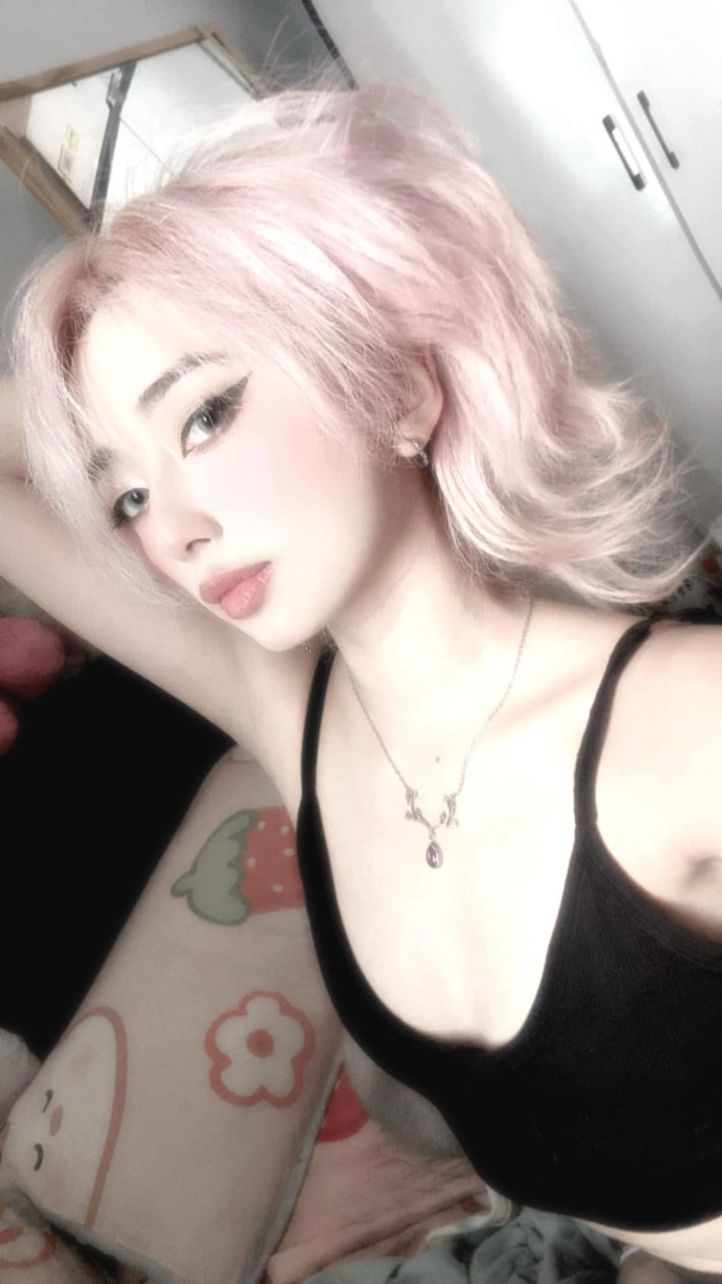 “Do mat” truoc loat anh bikini nong bong cua nu trong tai VCS-Hinh-7