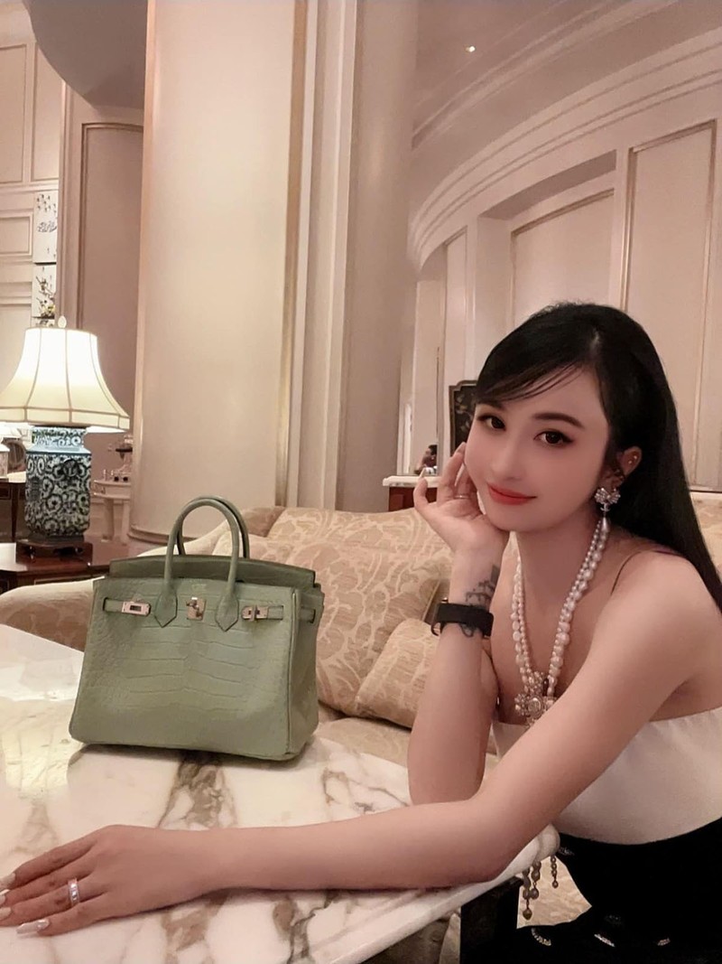 Dan tui xach tien ty cua vo dai gia Minh Nhua-Hinh-5