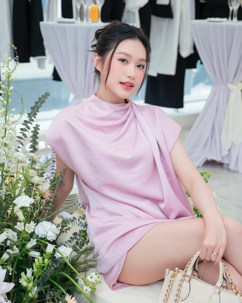 Vo Doan Van Hau xuat hien voi 