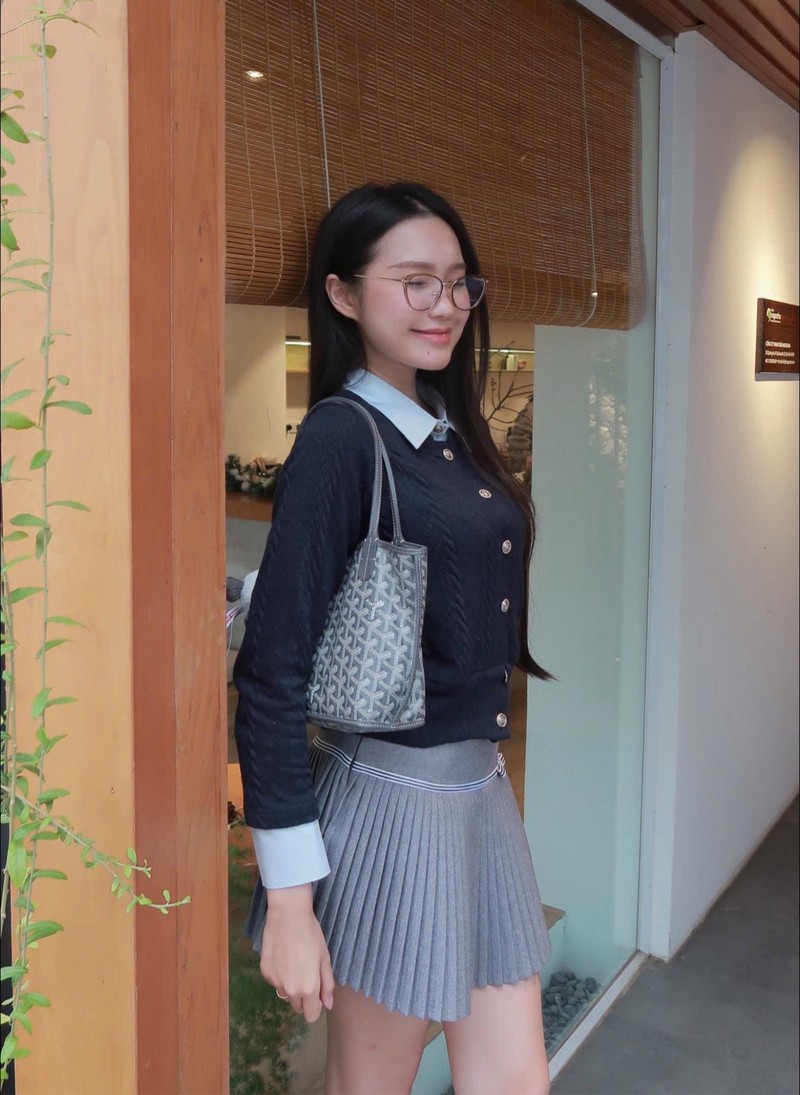 Vo Doan Van Hau xuat hien voi 
