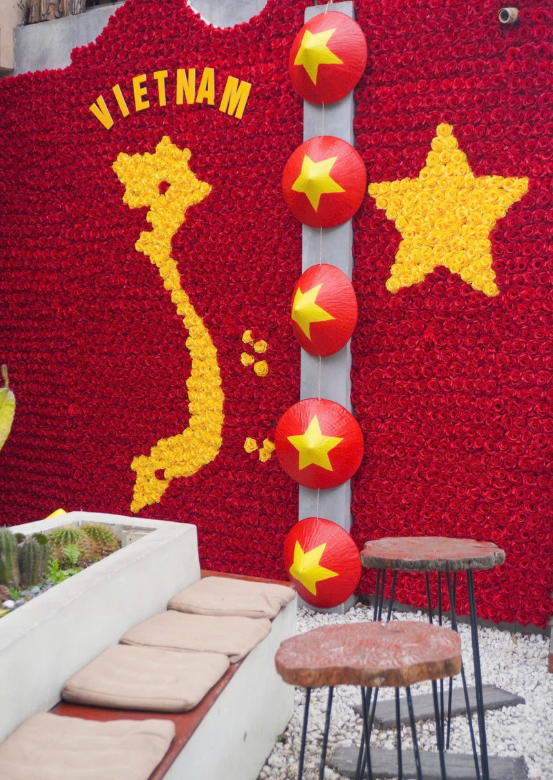 Trao luu decor co do sao vang tren do uong thu hut gioi tre-Hinh-3