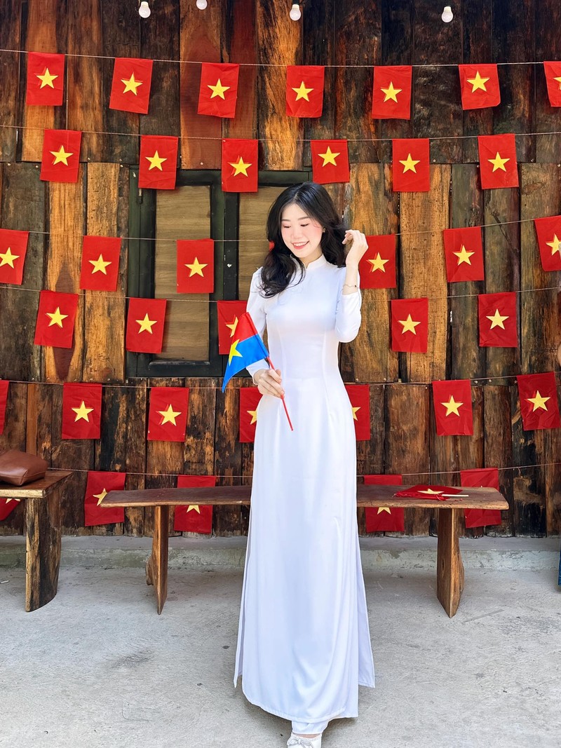 Trao luu decor co do sao vang tren do uong thu hut gioi tre-Hinh-7