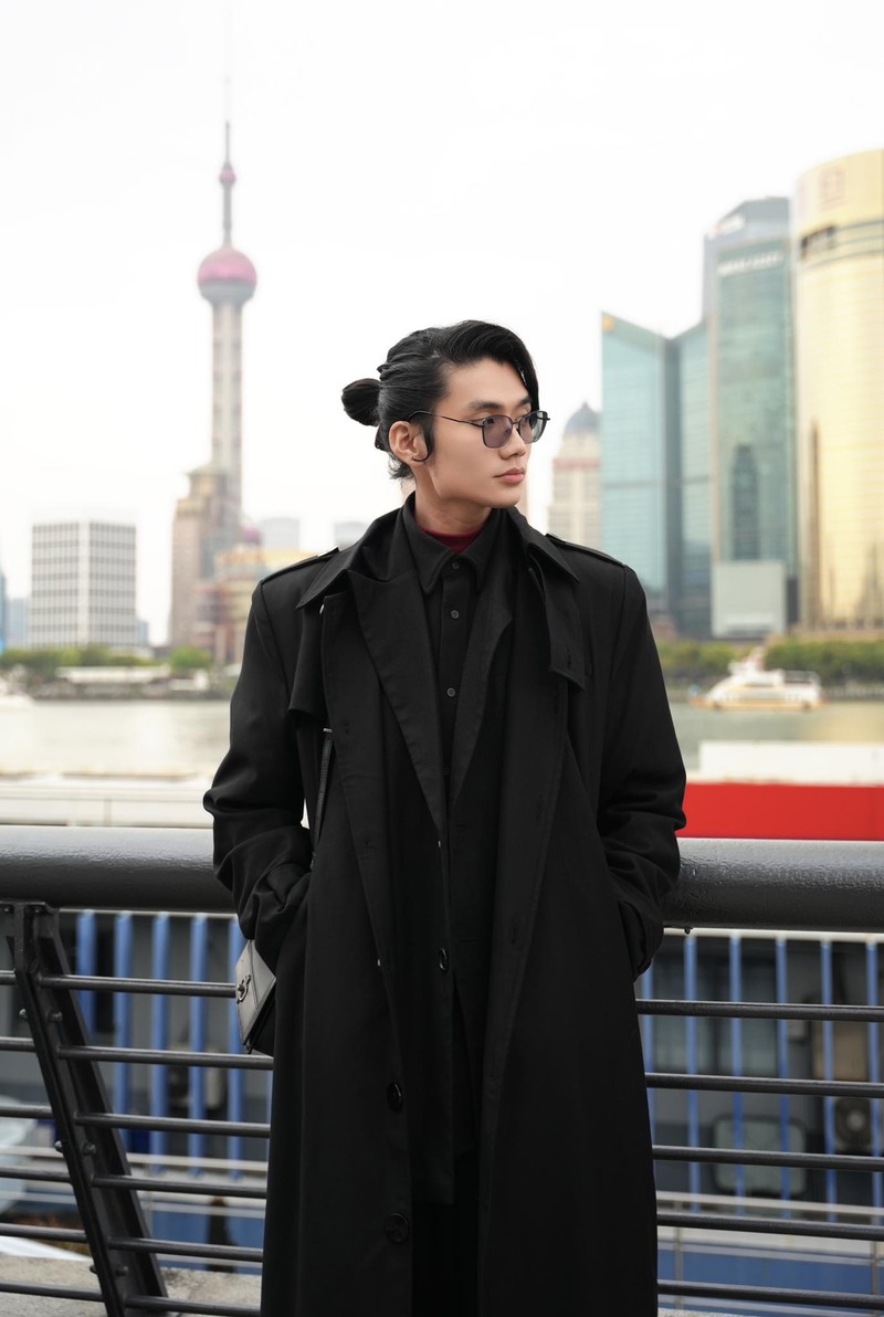 Chang trai Phu Yen so huu ve dep phi gioi tinh ai cung me-Hinh-3