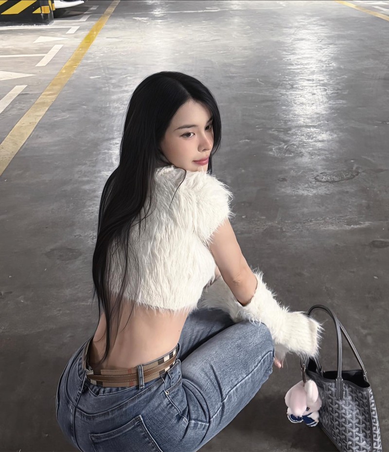 Ban gai Van Thanh so huu ve dep chuan “nu than phong gym“-Hinh-5