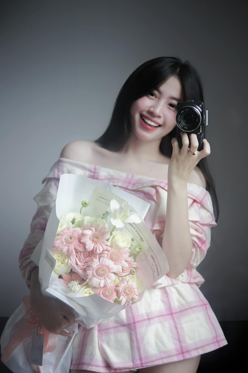 “Hot girl dat vo” don tim nguoi doi dien voi nu cuoi toa nang-Hinh-3
