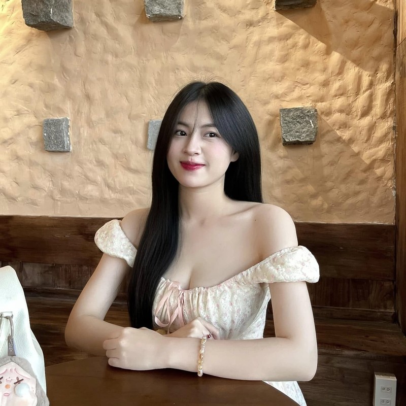 “Hot girl dat vo” don tim nguoi doi dien voi nu cuoi toa nang-Hinh-7