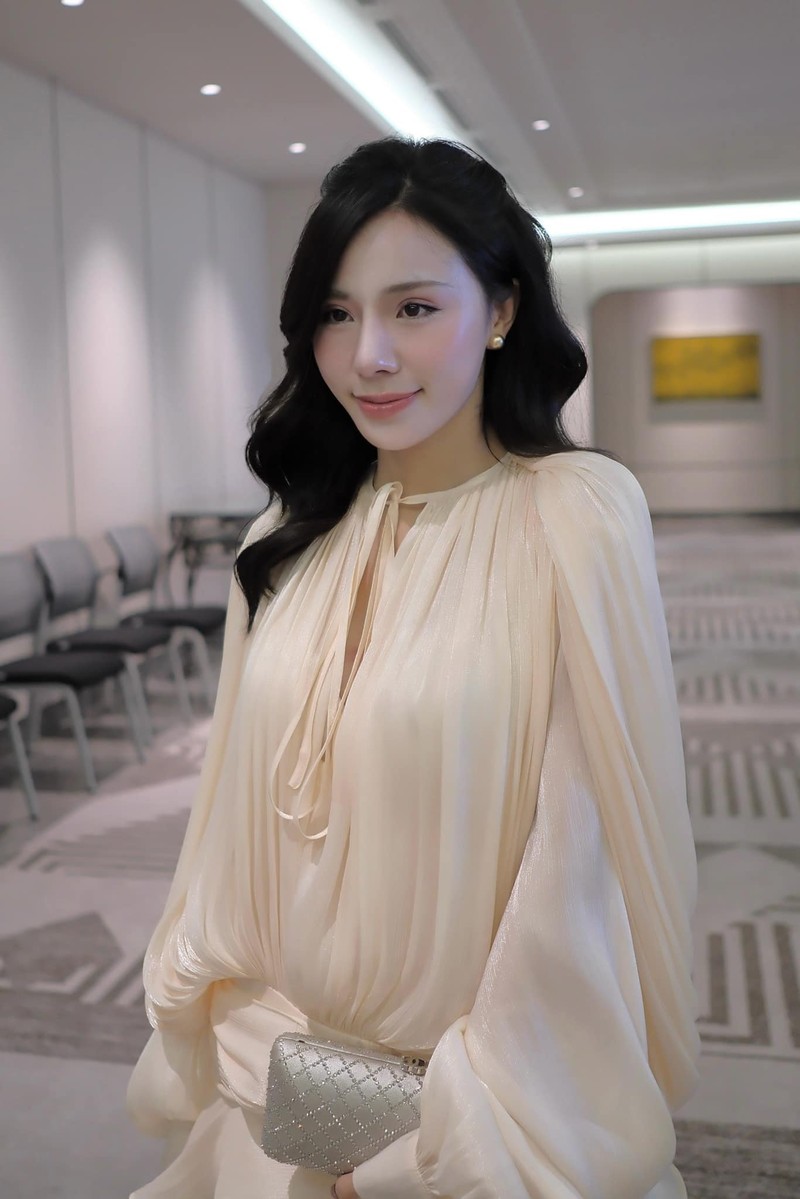 Loat nu MC xinh dep, quyen ru bac nhat lang game-Hinh-10