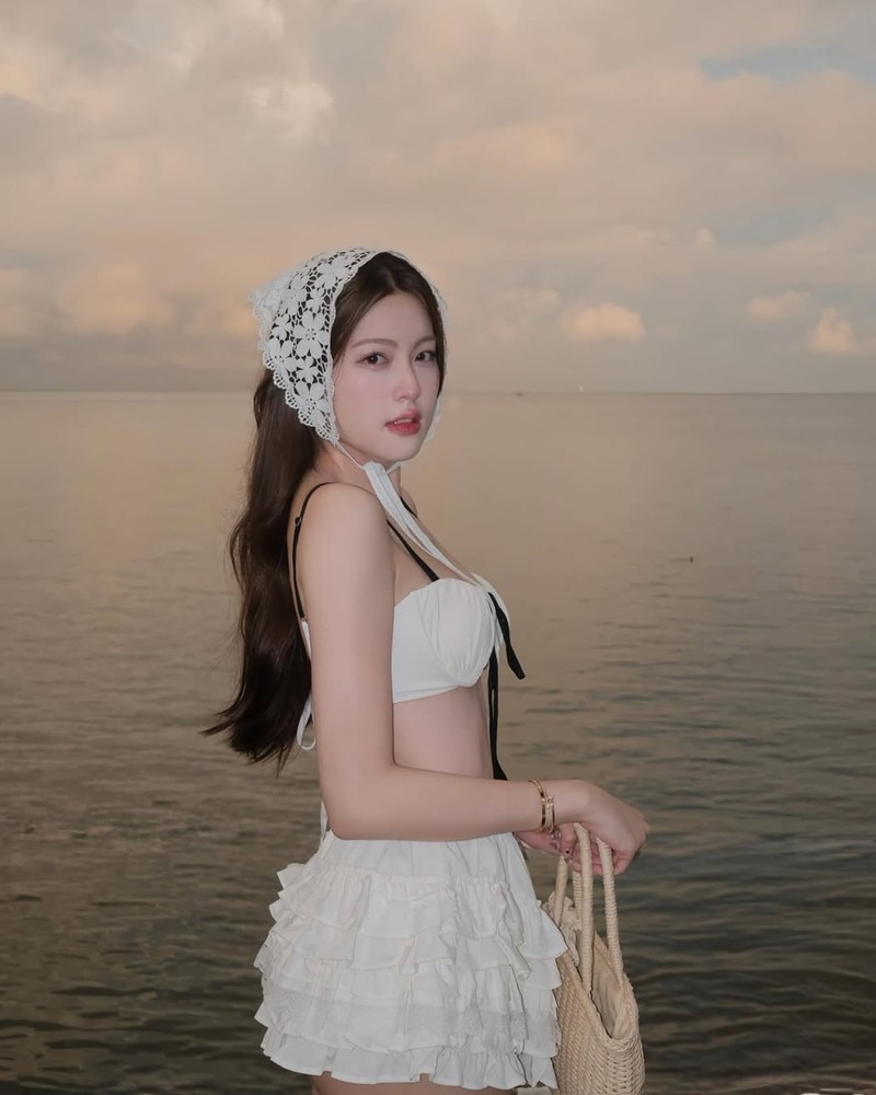 Hot girl Tang My Han khoe eo thon cuc pham trong loat anh moi-Hinh-5