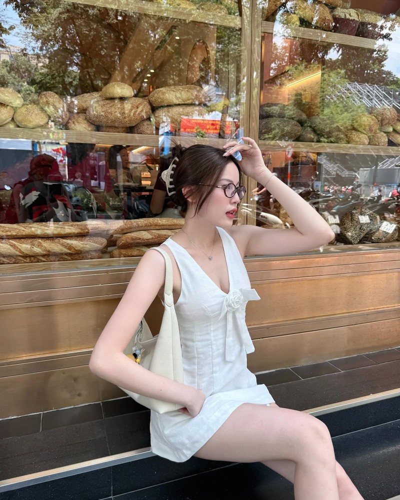 Hot girl Tang My Han khoe eo thon cuc pham trong loat anh moi-Hinh-9