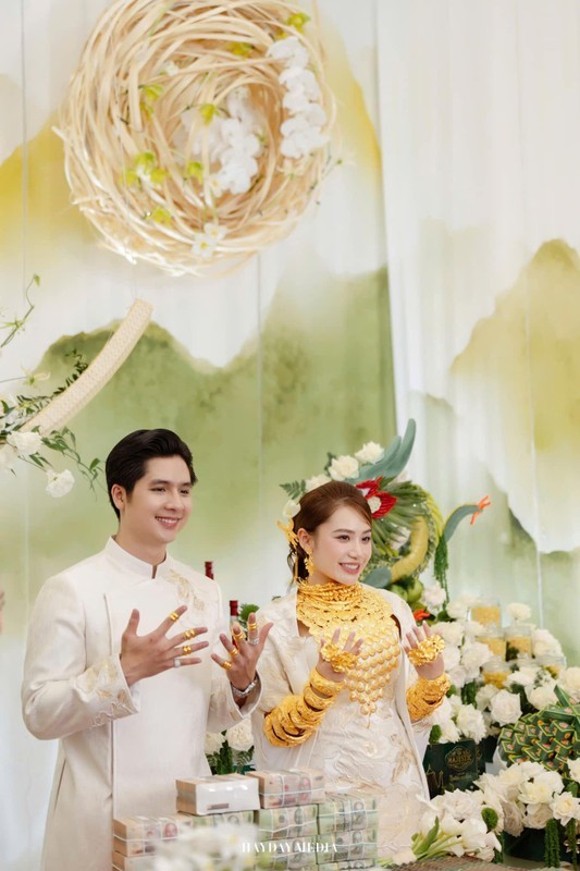 Cuoc song cua co dau trong dam cuoi vang tung gay sot MXH-Hinh-2