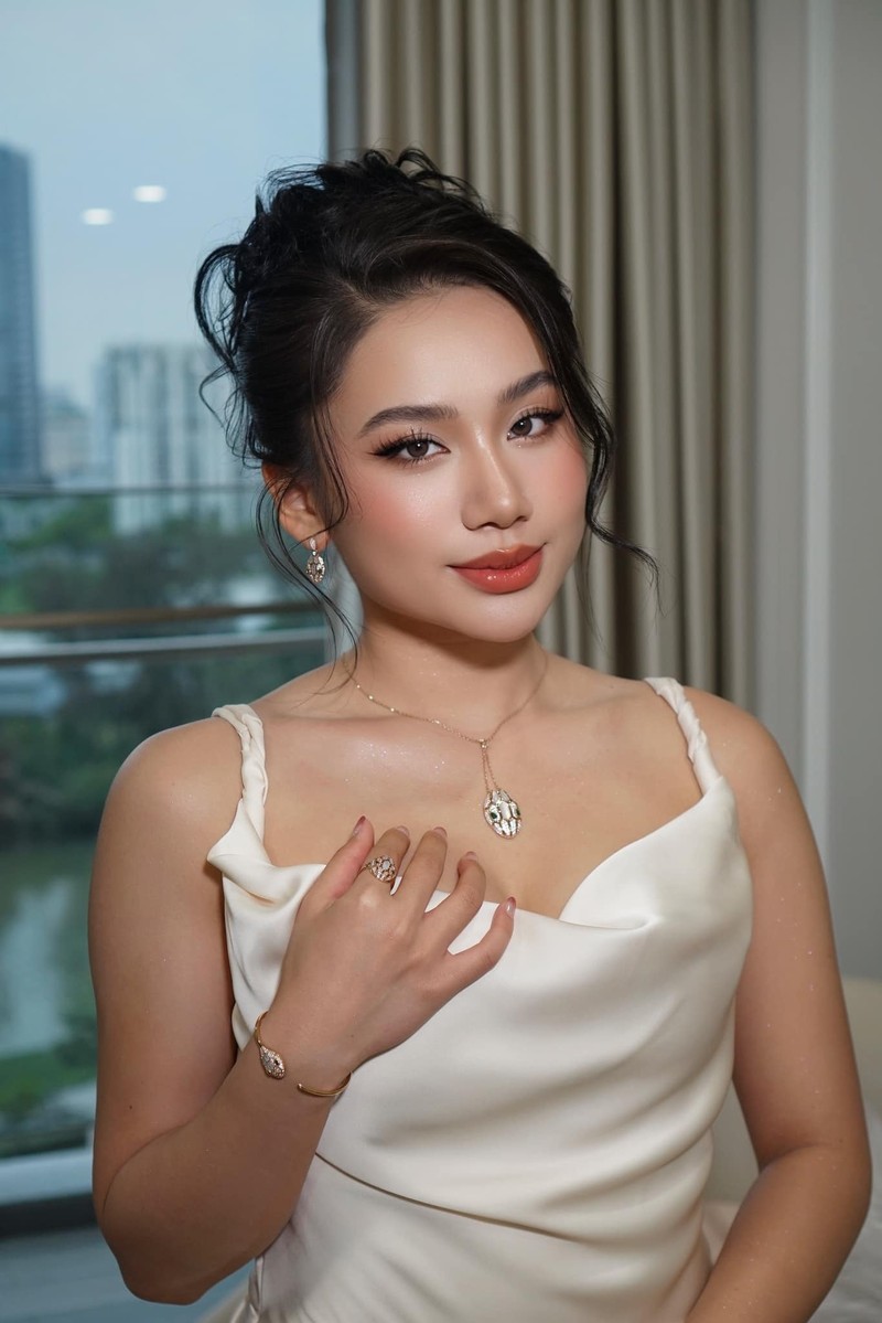 Cuoc song cua co dau trong dam cuoi vang tung gay sot MXH-Hinh-5