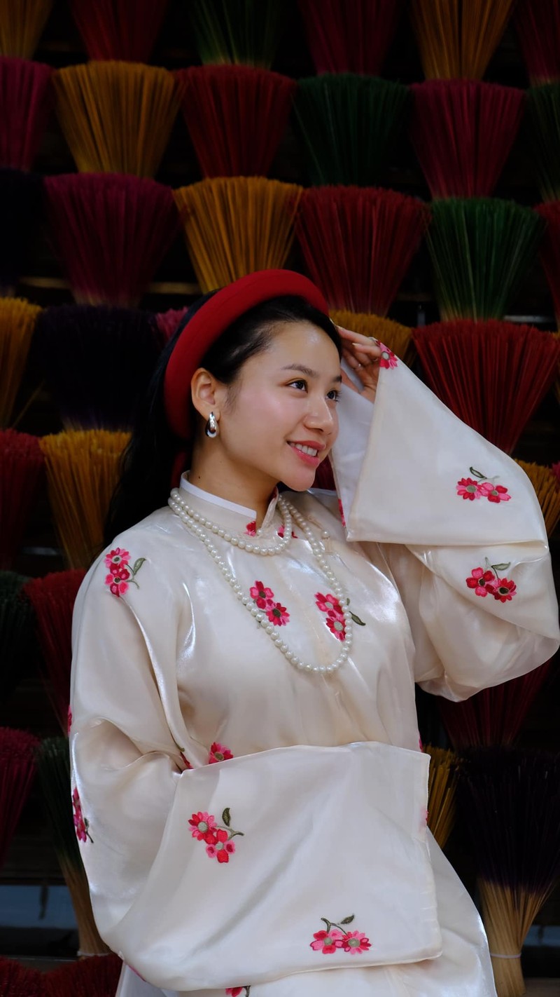 Cuoc song cua co dau trong dam cuoi vang tung gay sot MXH-Hinh-8