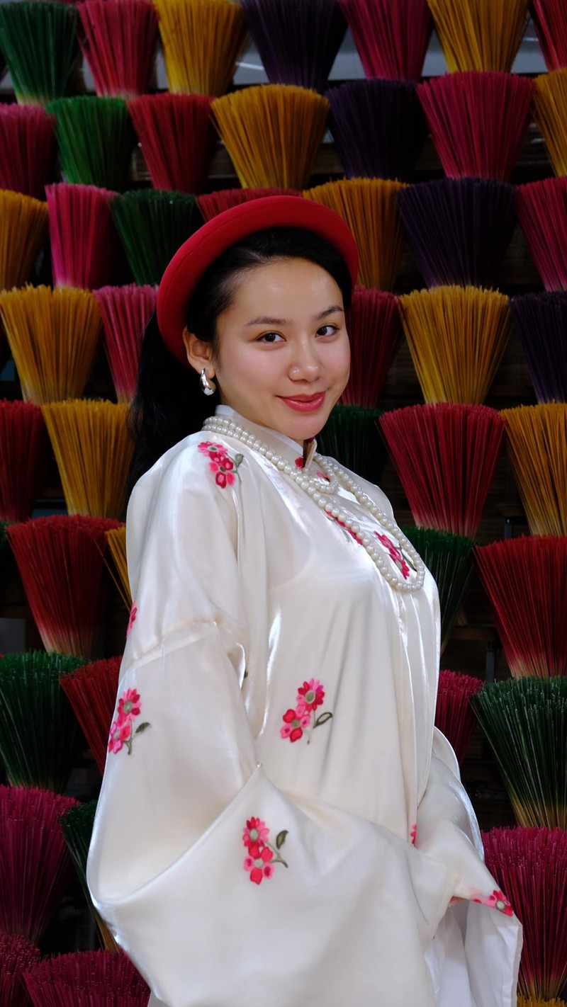 Cuoc song cua co dau trong dam cuoi vang tung gay sot MXH-Hinh-9