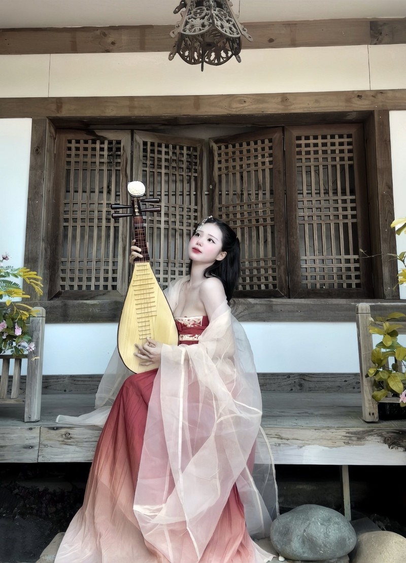 Hoa than thanh my nhan co trang, nu coser khien fan kho roi mat-Hinh-5