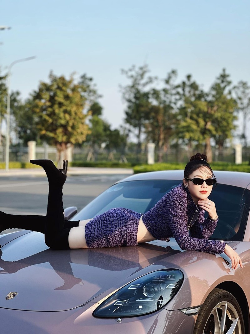 “Phu ba 6 con” co cuoc song sang chanh, hon nhan vien man-Hinh-10