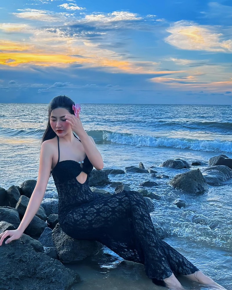 Ba xa Dinh Trieu so huu sac voc “gai mot con mon con mat“-Hinh-2