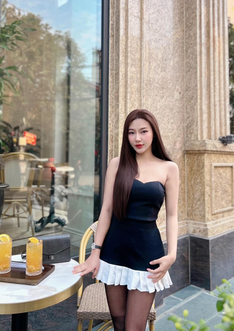 Ba xa Dinh Trieu so huu sac voc “gai mot con mon con mat“-Hinh-5