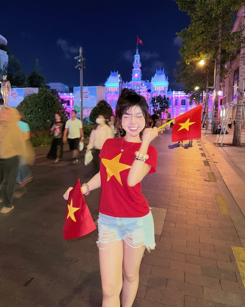 “Flex” co me lam cong an, hot girl Bao Khuyen khien fan xuyt xoa-Hinh-6