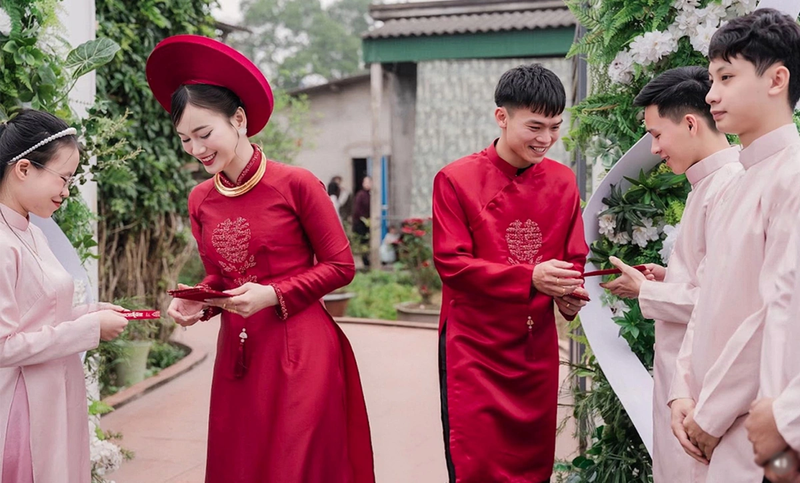 Ho Van Cuong lam dam cuoi, nhan sac co dau khien fan xuyt xoa-Hinh-6