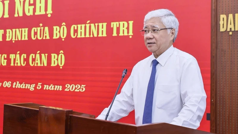 Ong Nguyen Thai Hoc giu chuc  Pho Bi thu Dang uy Mat tran To quoc-Hinh-2