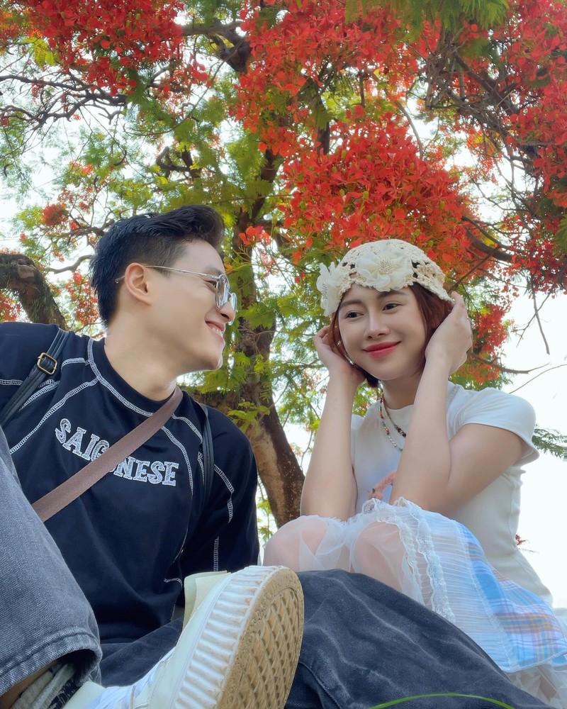 Viet Phuong Thoa khoe sac ngot ngao ben hoa phuong doi A1 lich su-Hinh-7