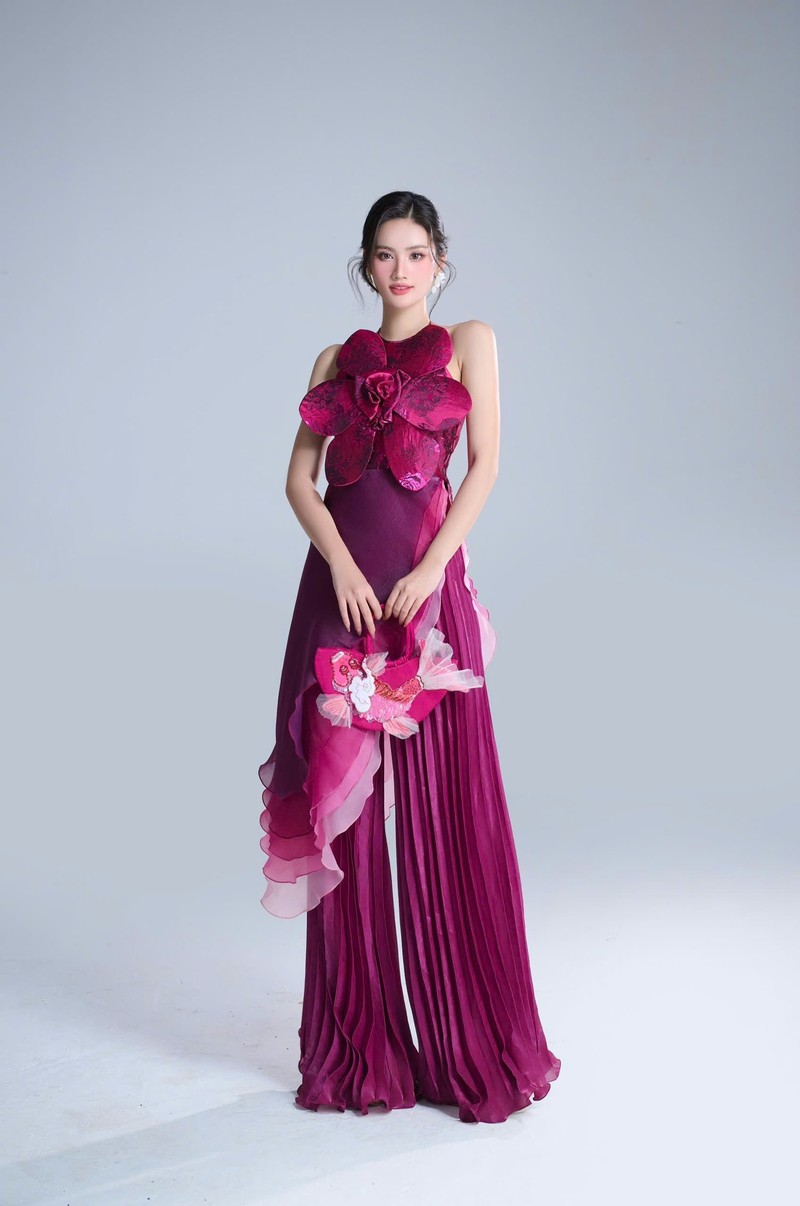 Hoa Hau Y Nhi xuat hien noi bat ngay thu tu tai Miss World-Hinh-8