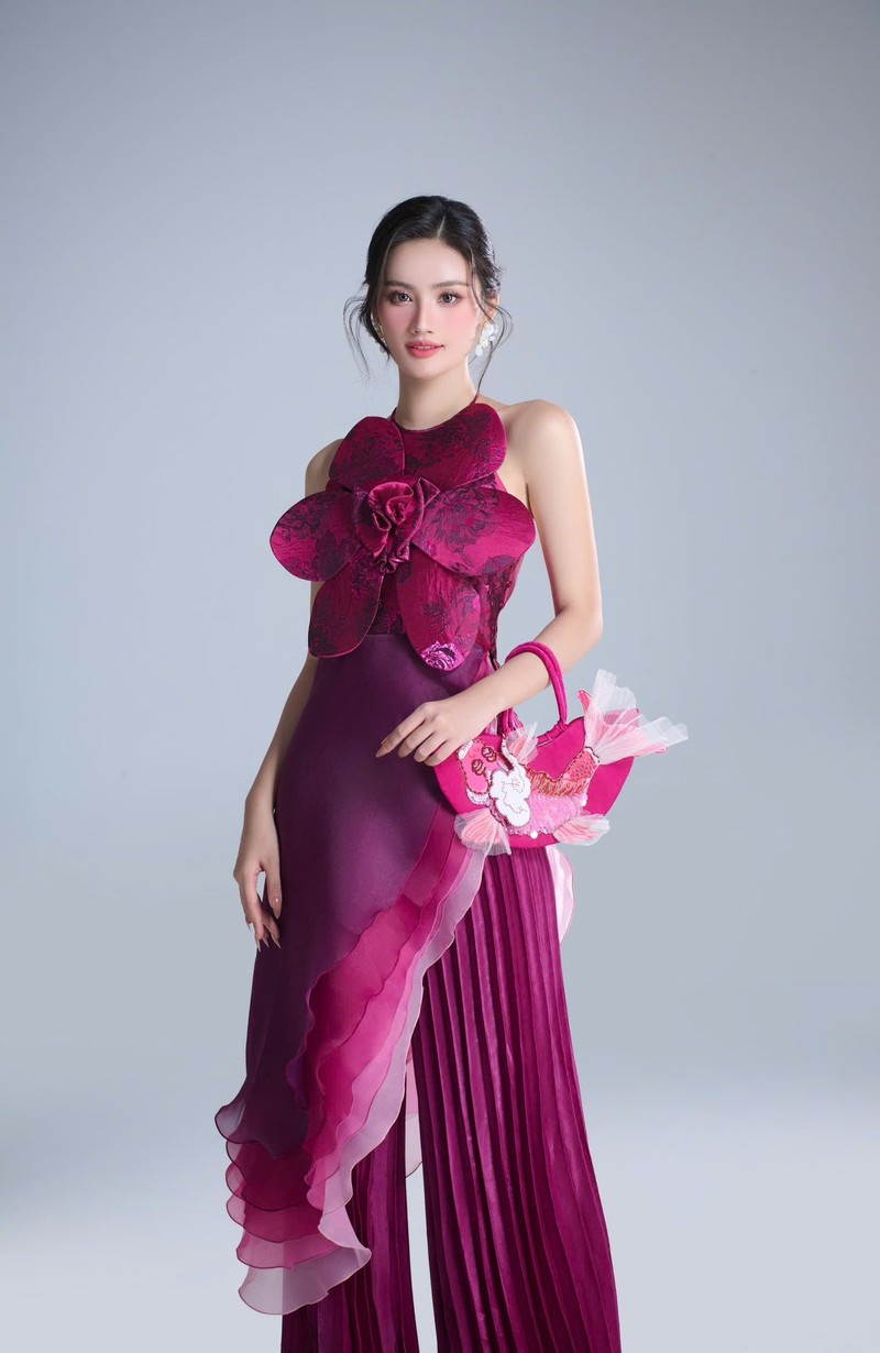 Hoa Hau Y Nhi xuat hien noi bat ngay thu tu tai Miss World-Hinh-9