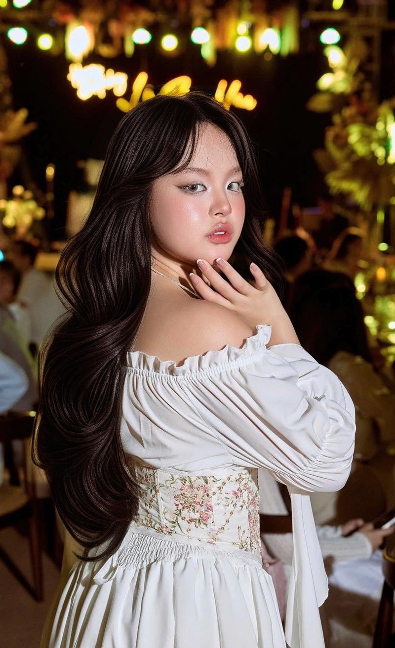 Con gai Thuy Hanh lot xac tuoi 18, ra dang tieu thu dai cac-Hinh-2