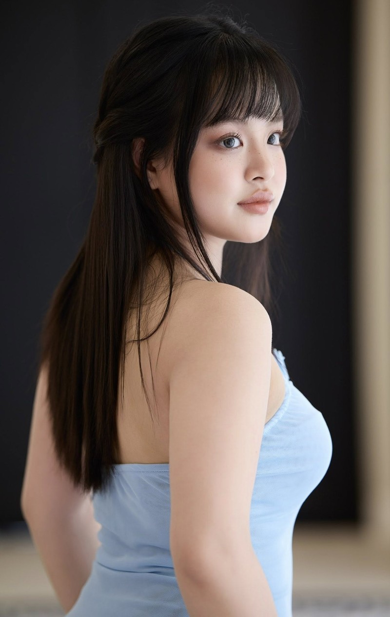 Con gai Thuy Hanh lot xac tuoi 18, ra dang tieu thu dai cac-Hinh-6