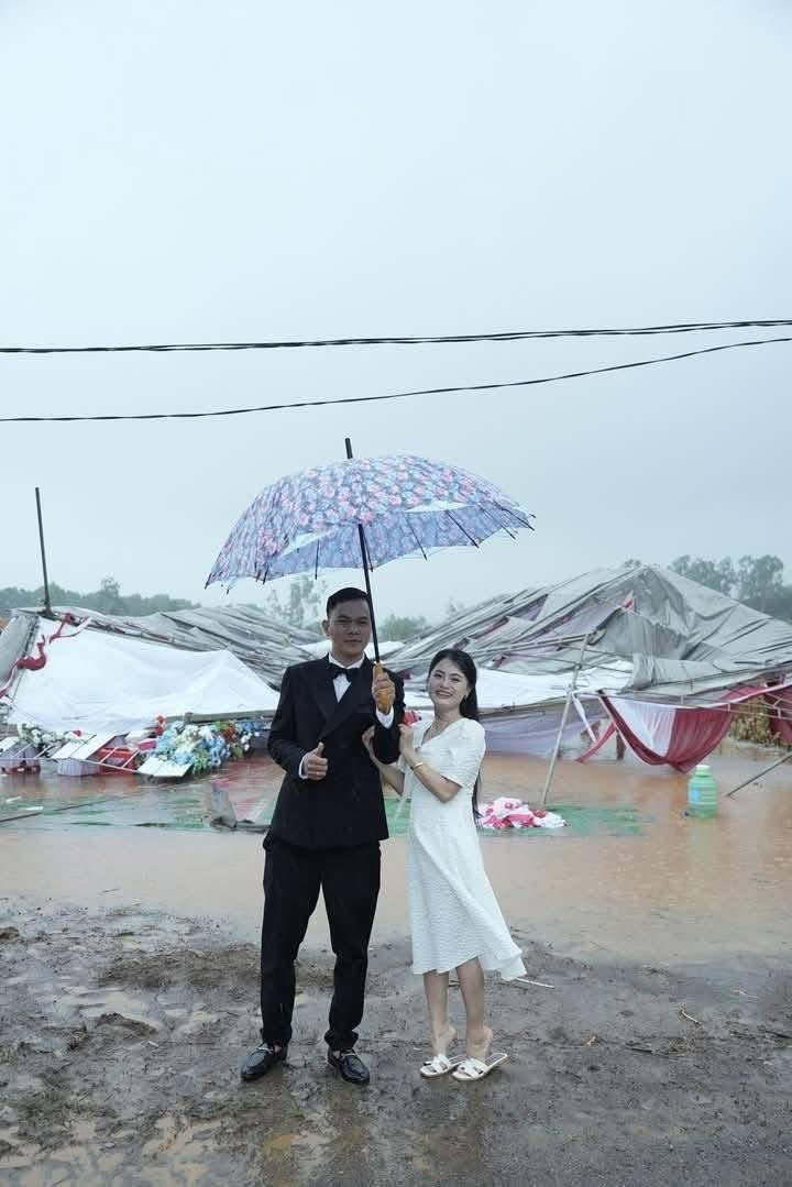 Co dau chu re viral MXH khi chup anh voi rap cuoi do sap-Hinh-2