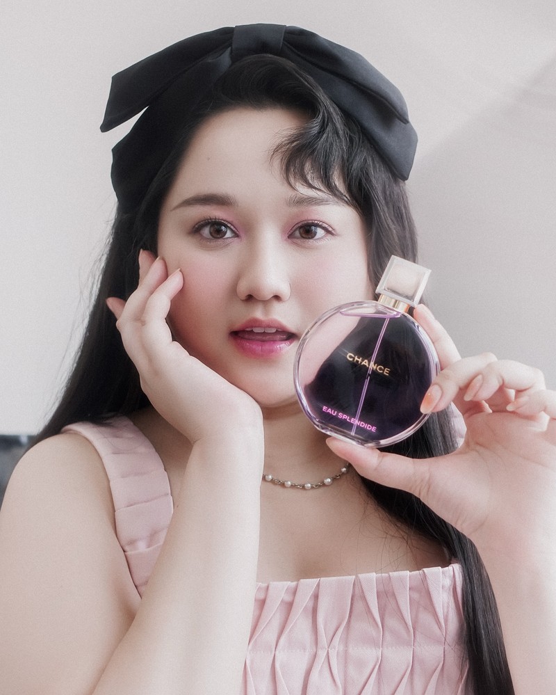 Truc Anh tu tin khoe voc dang mum mim voi giao dien huong phan-Hinh-2