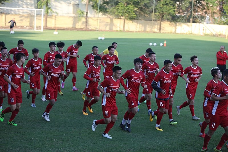 Ong Hai “lo”: “Tuyen Viet Nam so gi Thai Lan, vo dich AFF Cup thoi!”