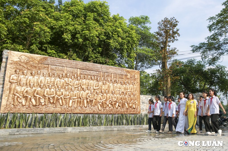 Sap khanh thanh Di tich lich su quoc gia Truong day lam bao Huynh Thuc Khang-Hinh-12